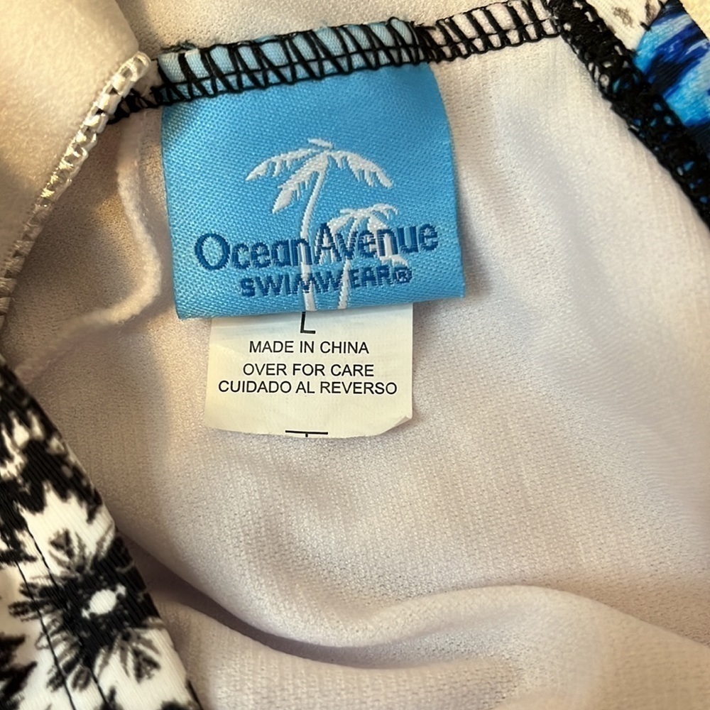 𝅺ocean Avenue swim tank top, size large, in good condition - Picture 3 of 5